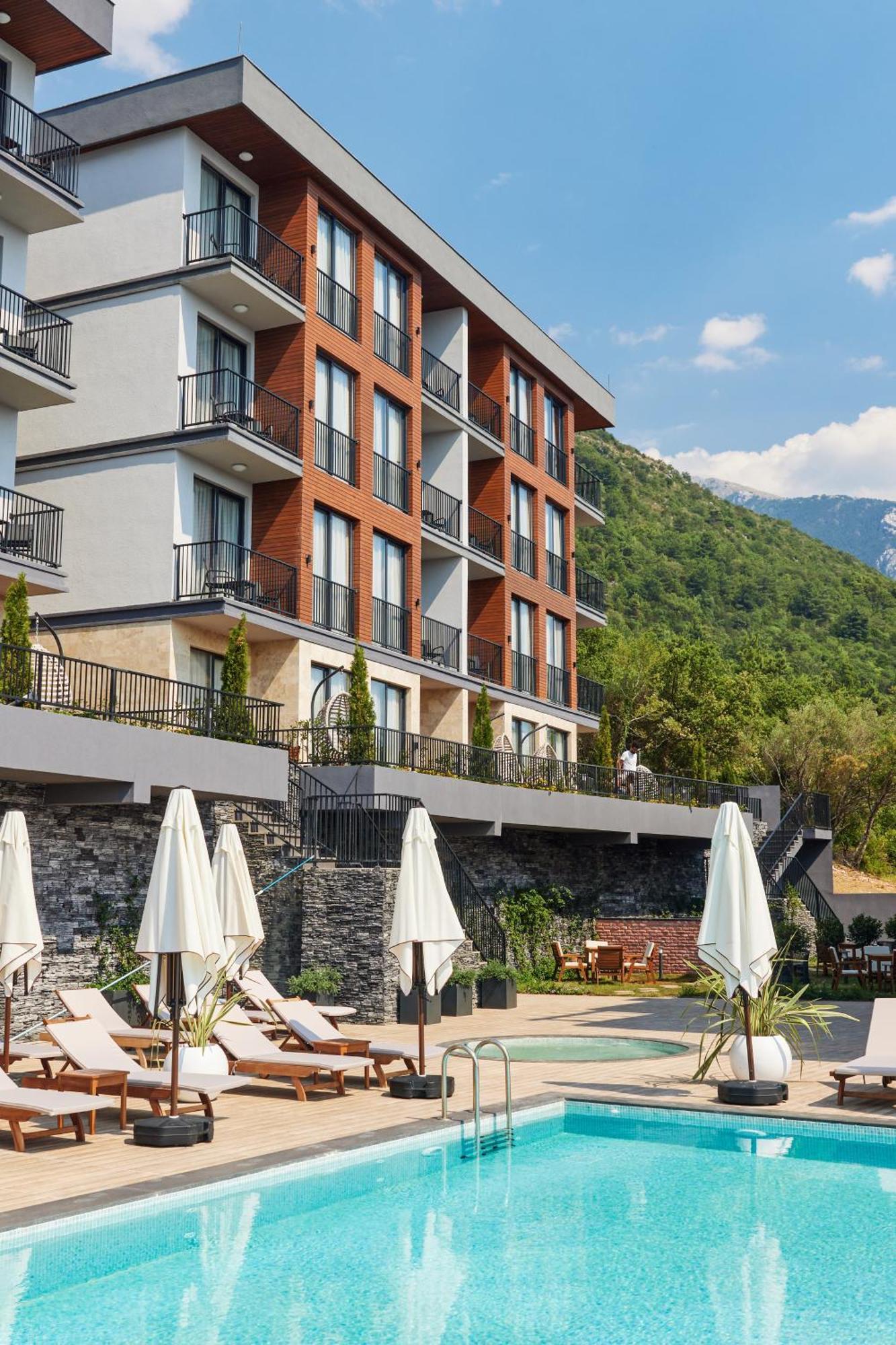 Bayview Hills Luxury Residences Tivat Exterior photo