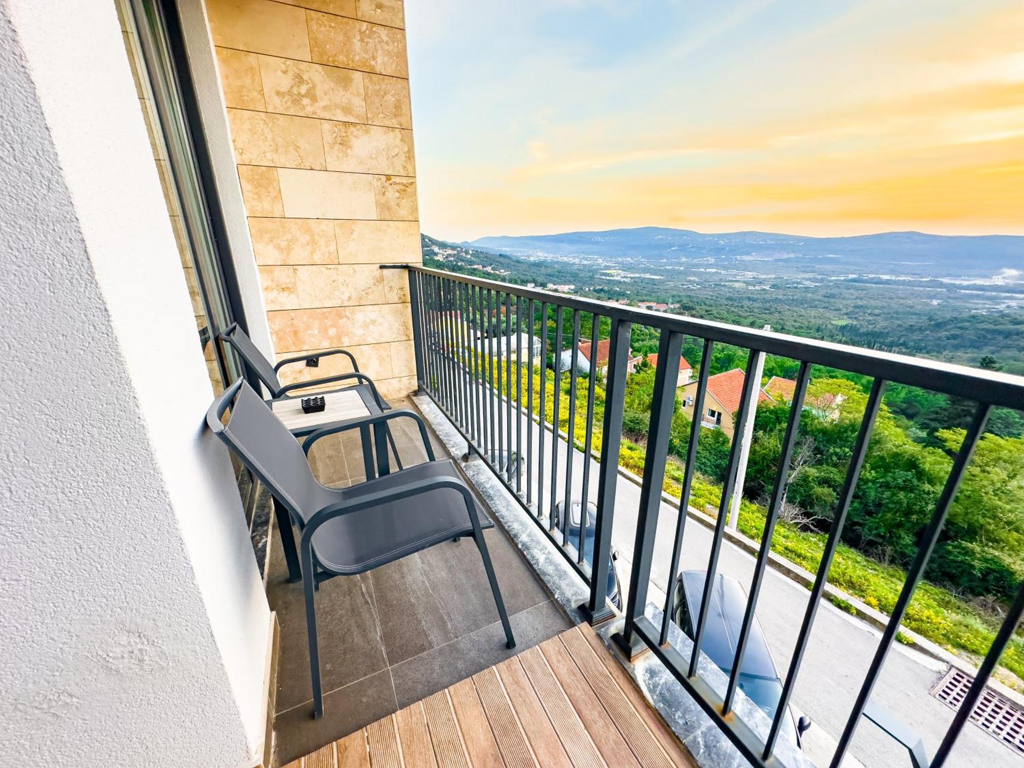 Bayview Hills Luxury Residences Tivat Exterior photo